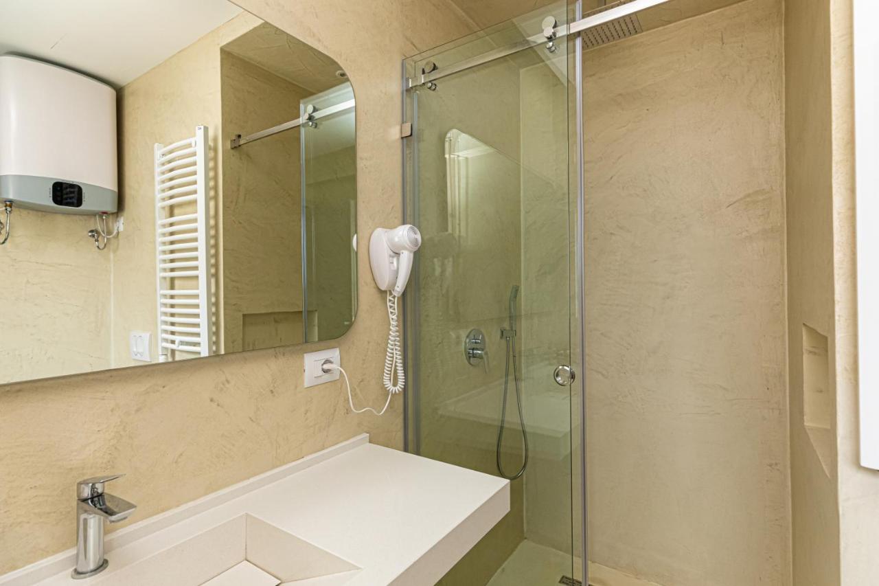 Novus Rooms Vlorë Eksteriør billede