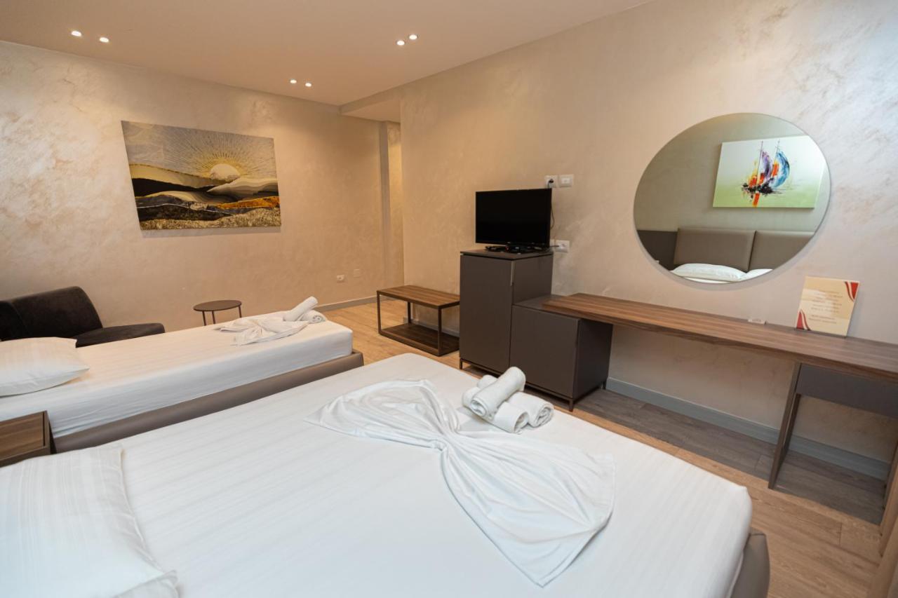 Novus Rooms Vlorë Eksteriør billede